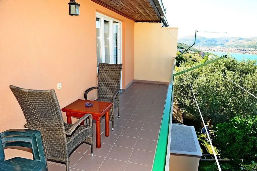 Apartments Ante Trogir