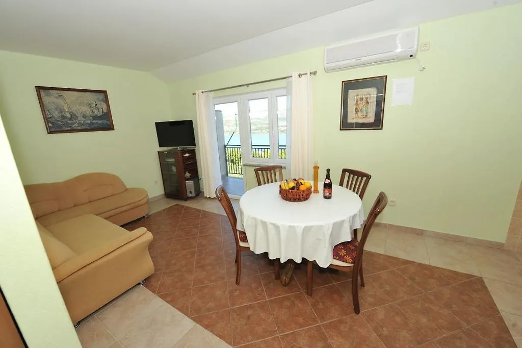 Apartments Ante Trogir