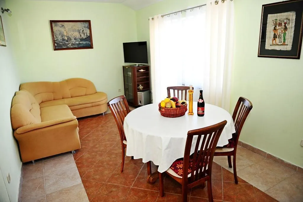 Apartments Ante